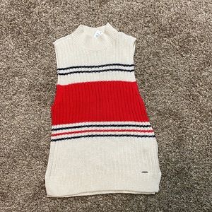 Abercrombie & Fitch Red & White Sleeveless Turtleneck Knit Tank Top Medium NWT